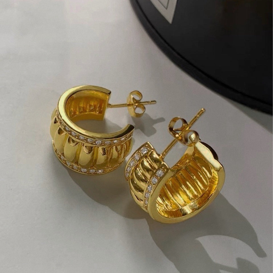 Double zirconium breaded wide C earring