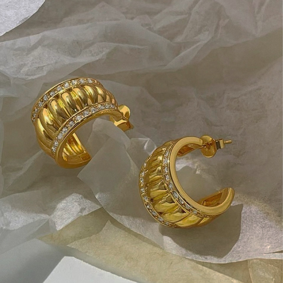 Double zirconium breaded wide C earring