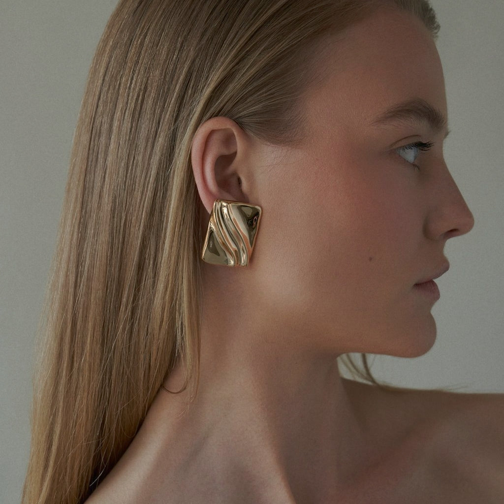 Everything goes with vintage niche earring