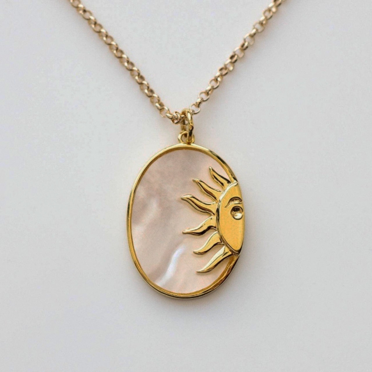 Sun Shell personality necklace