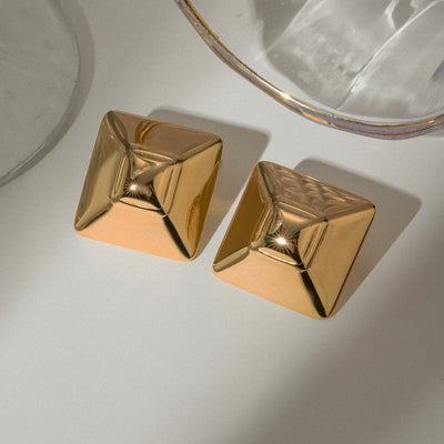 Gold tower square raised earring