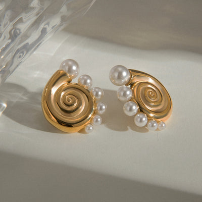 Conch shell beads pearl earring